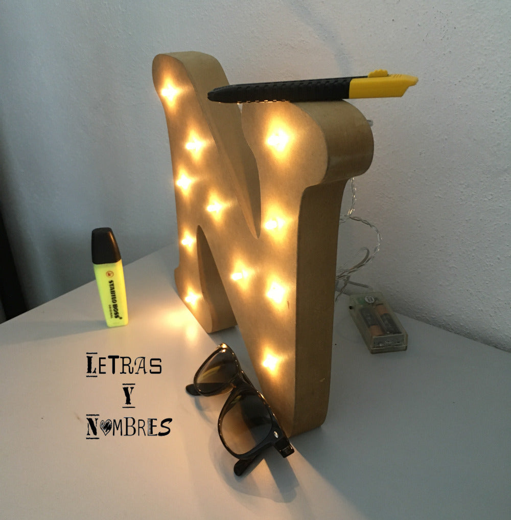 Letras DM con luces/leds