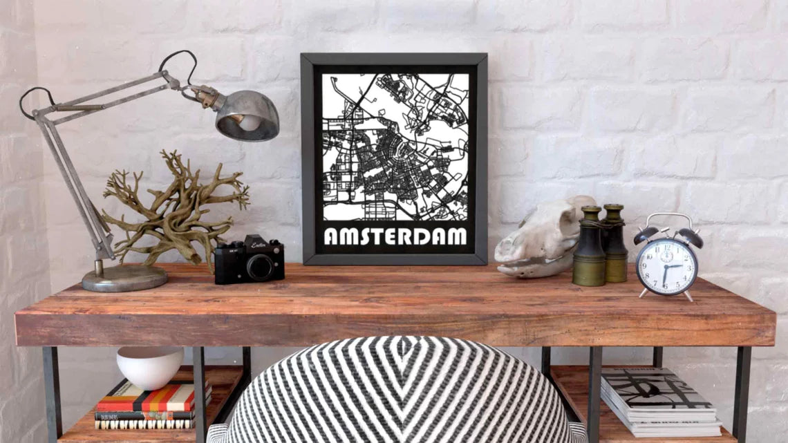 Callejeros de madera de Madrid y Barcelona