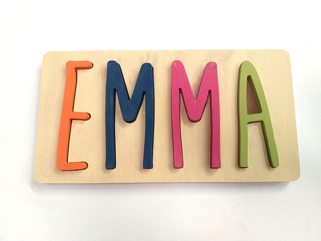 Nombres infantiles montessori de madera