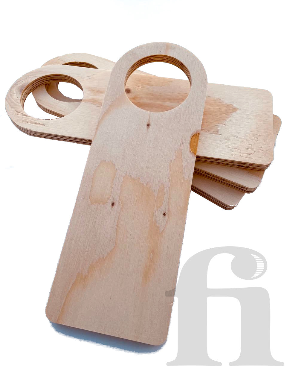 Cuelga-puertas de madera