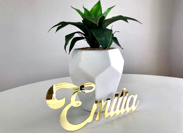 Nombre personalizado de metacrilato (color o espejo)