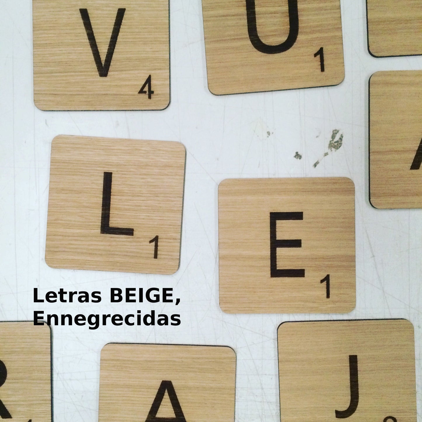 Letras SCRABBLE adhesivas de madera para decoración de pared