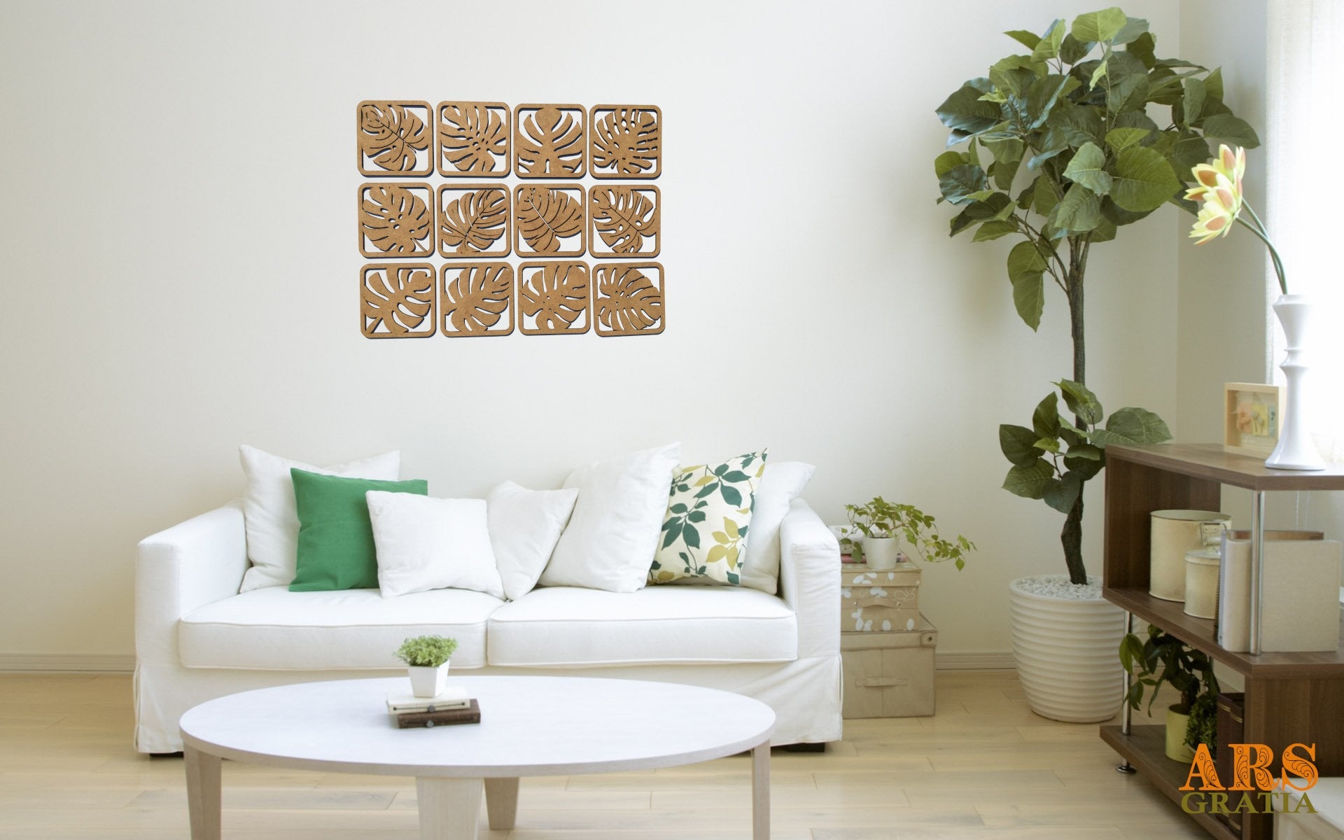 Decoración de pared con hojas monstera