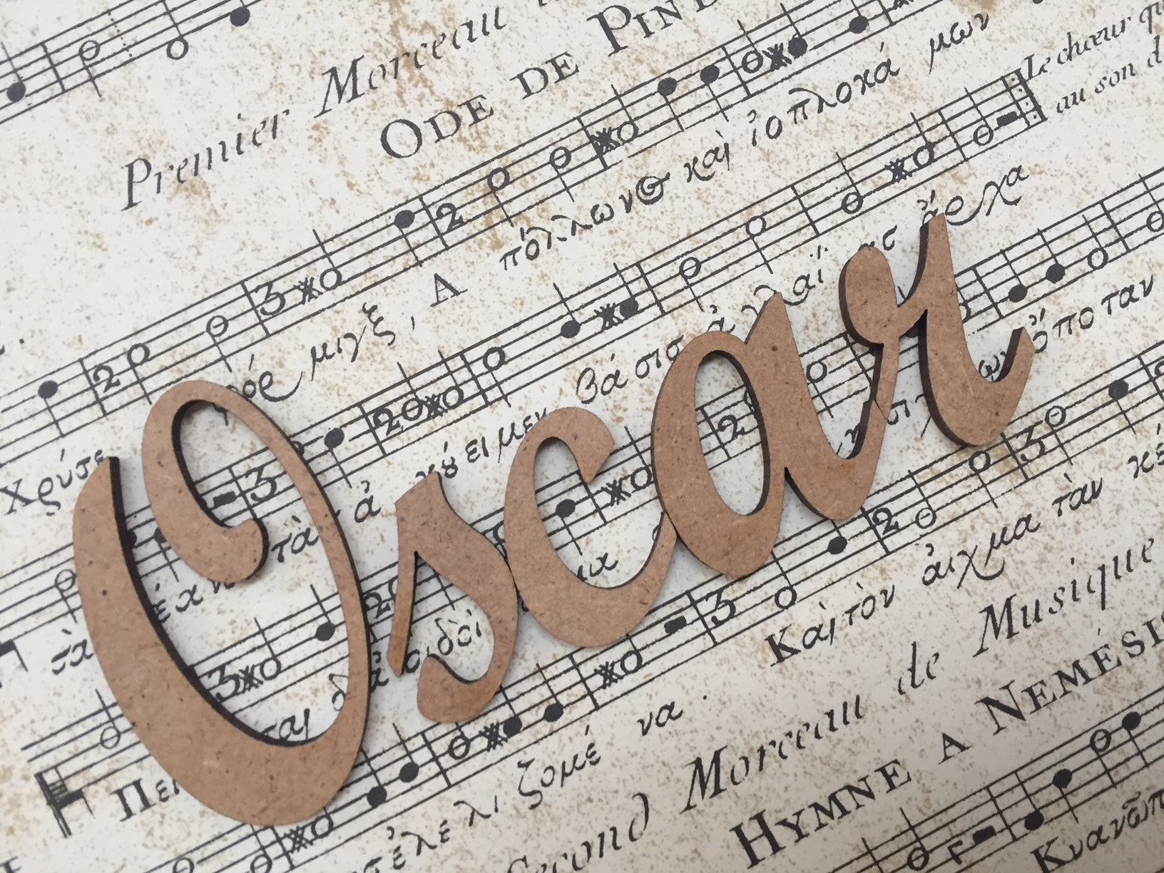 Letras ligadas de madera autoadhesivas para formas nombres y frases