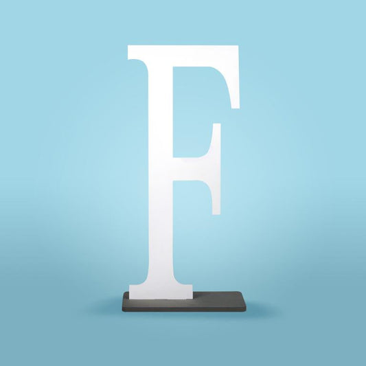 Letras blancas para celebraciones, nombres, bodas, regalos, exterior