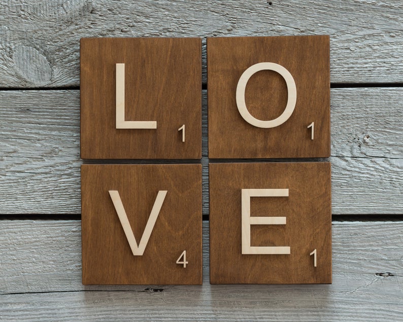 Letras decorativas Scrabble grandes marrón