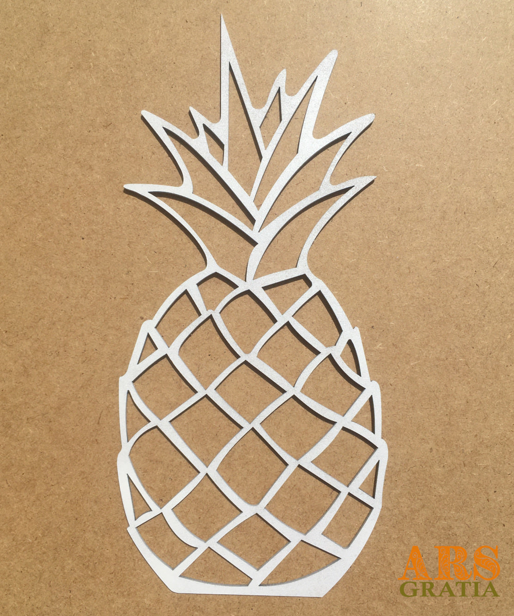 Piña decorativa de madera blanca