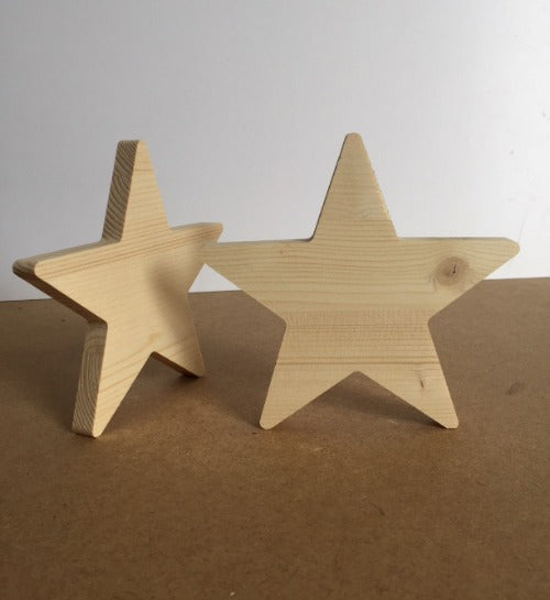 Estrellas de madera nórdica