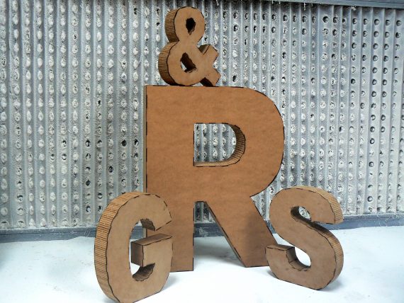 Letras en kit de 29 cms